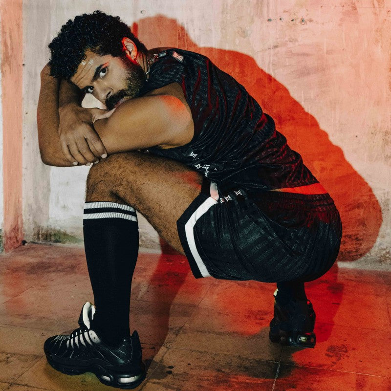 ASSBALL SHORT - SILKY - BLACK/WHITE