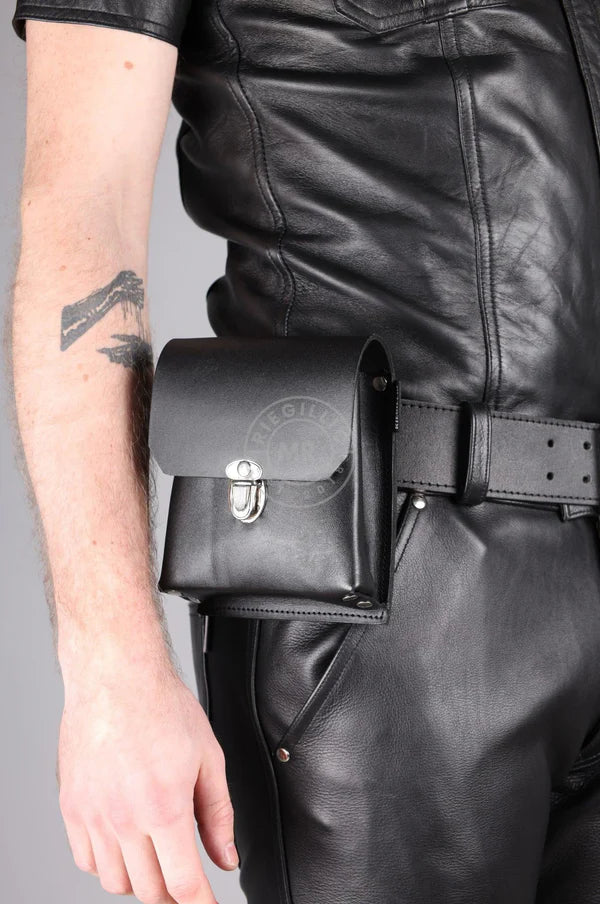 BLACK SOFT LEATHER BELT BAG - MEDIUM