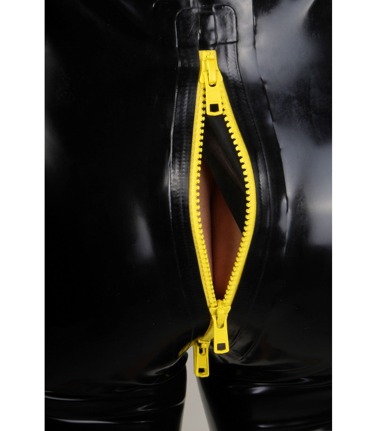 SLEEVELESS SUIT YELLOW ZIP